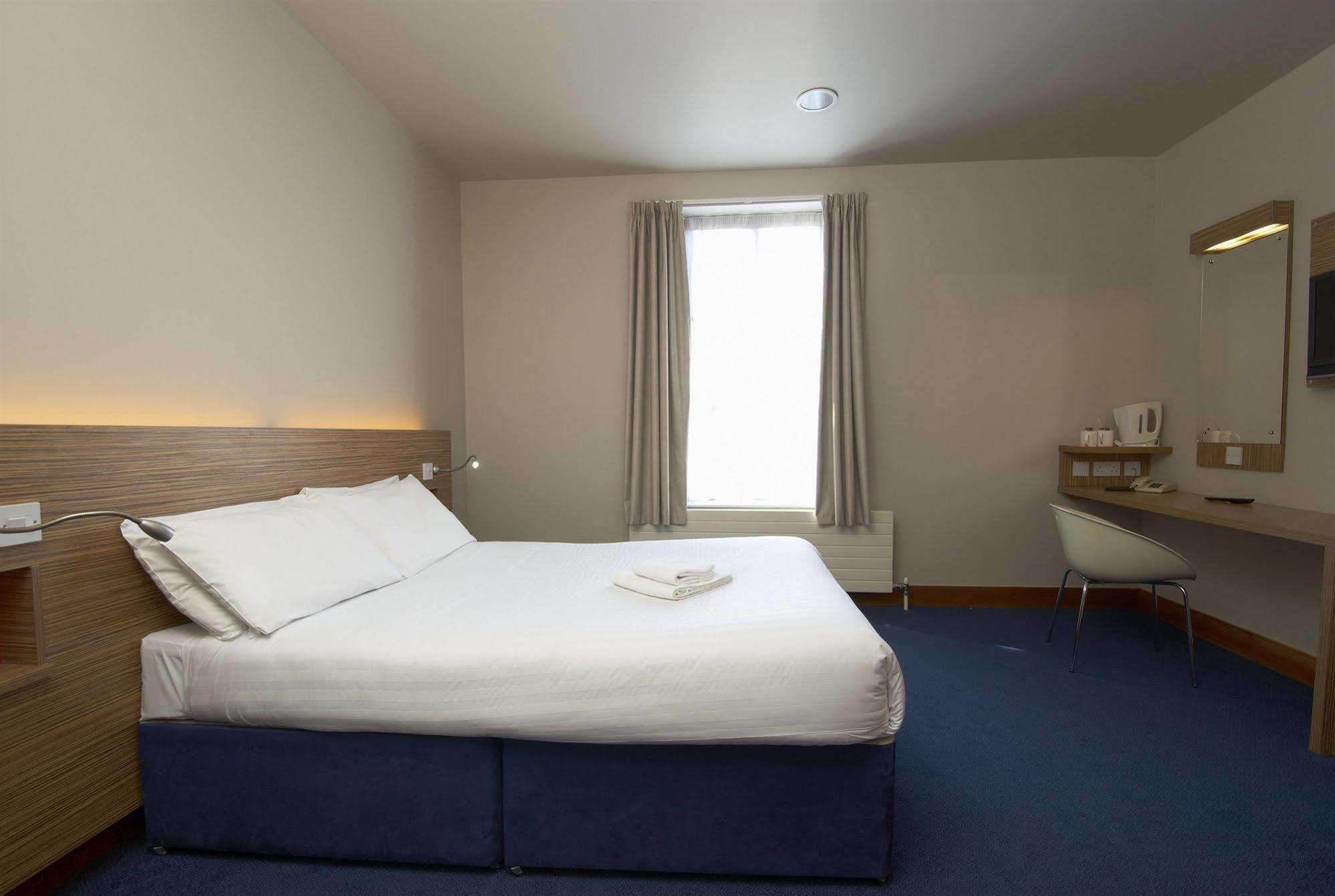 Travelodge Derry Экстерьер фото