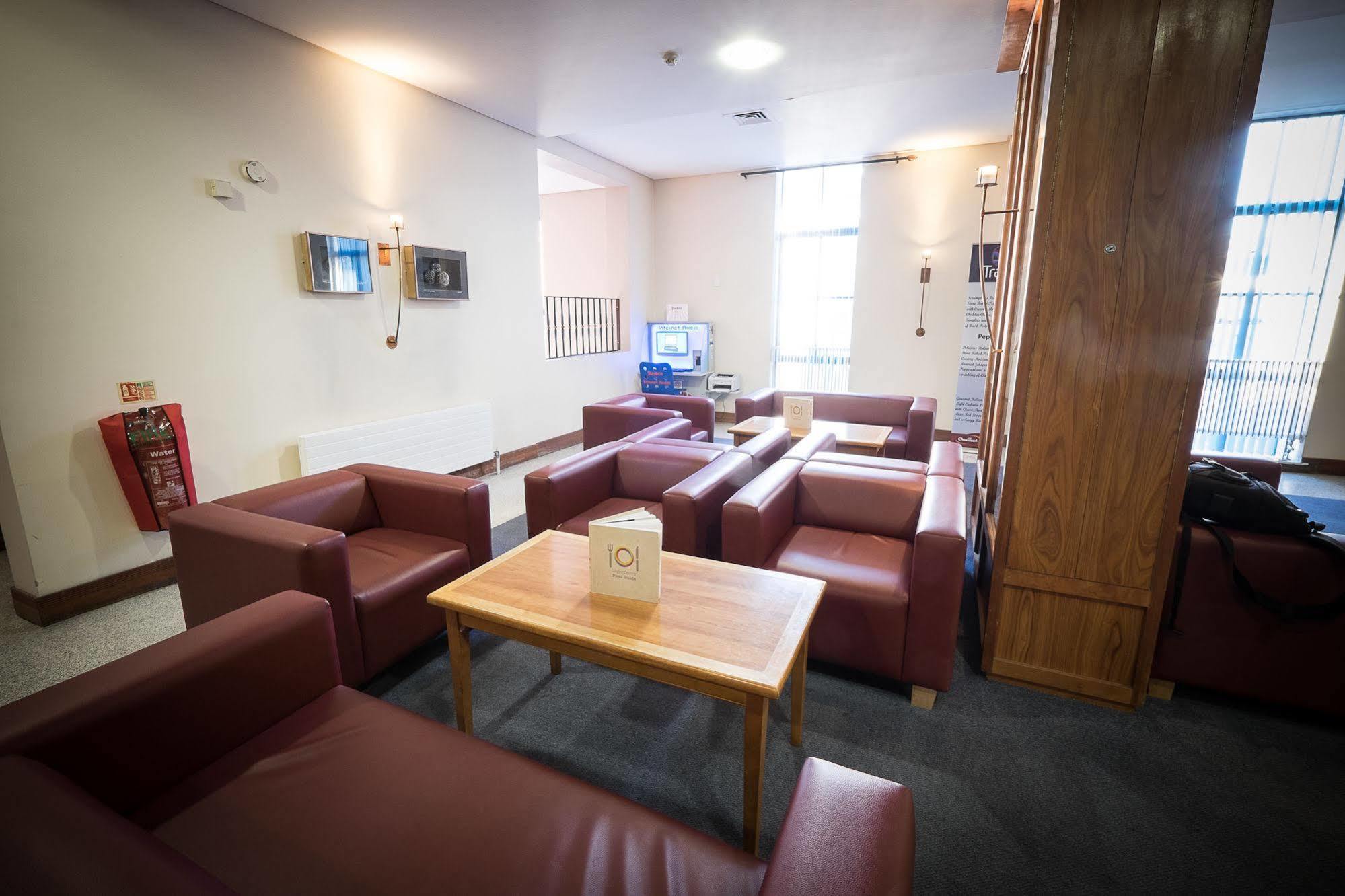 Travelodge Derry Экстерьер фото